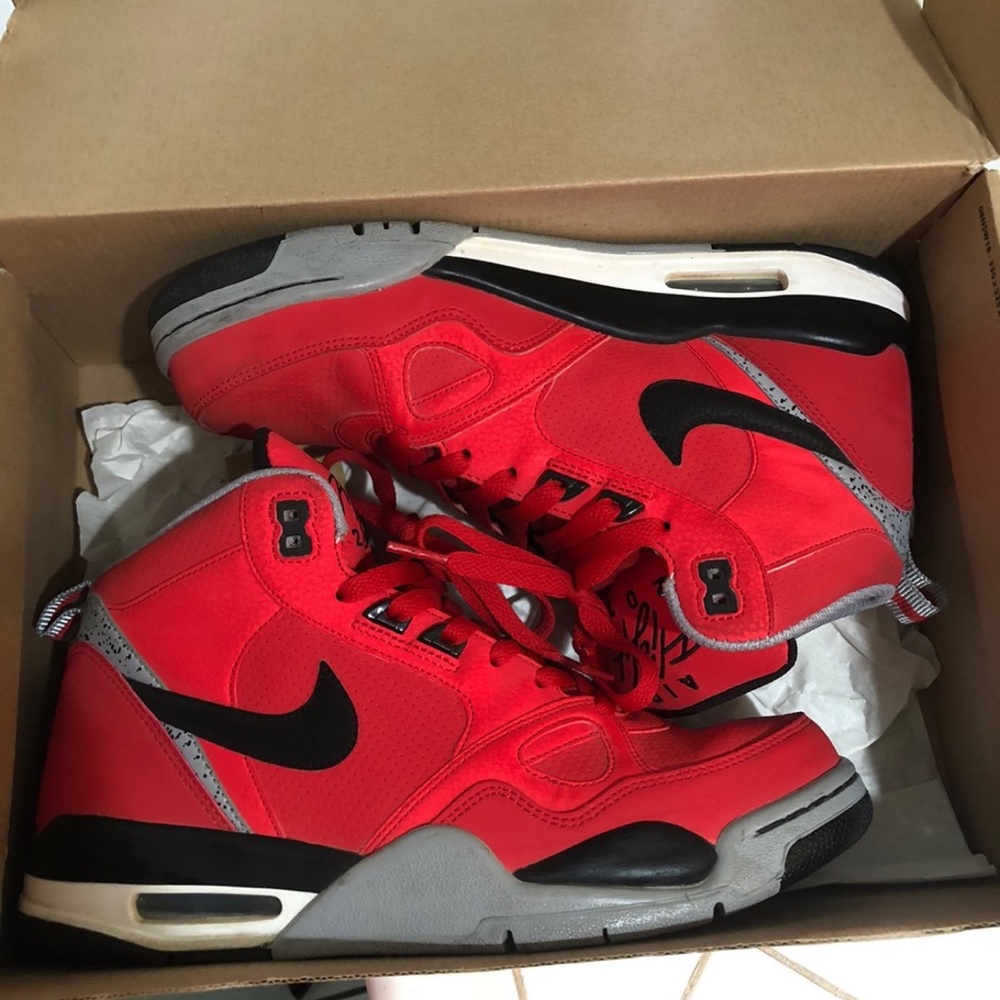 Nike shoes